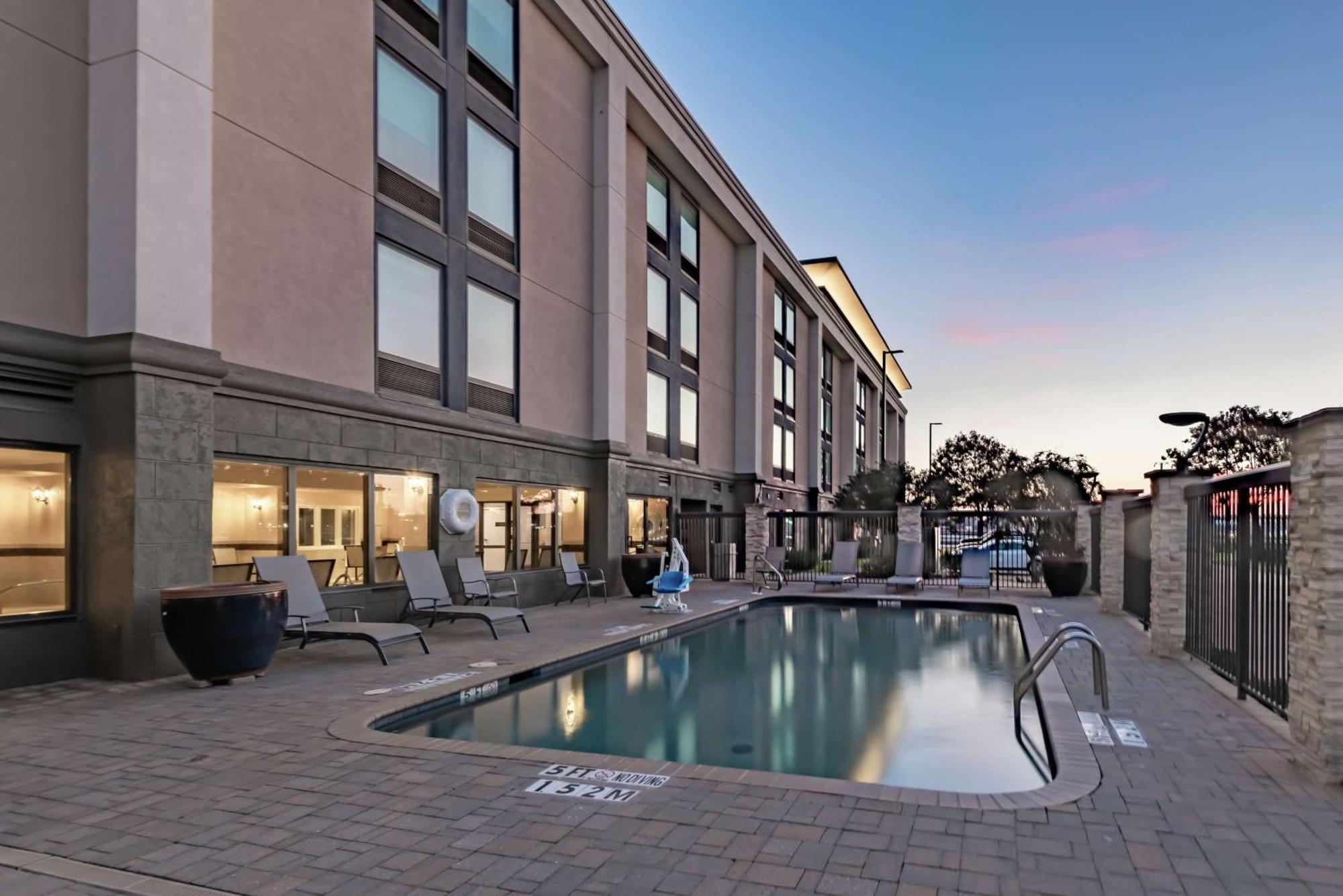 Hampton Inn Waco North Buitenkant foto