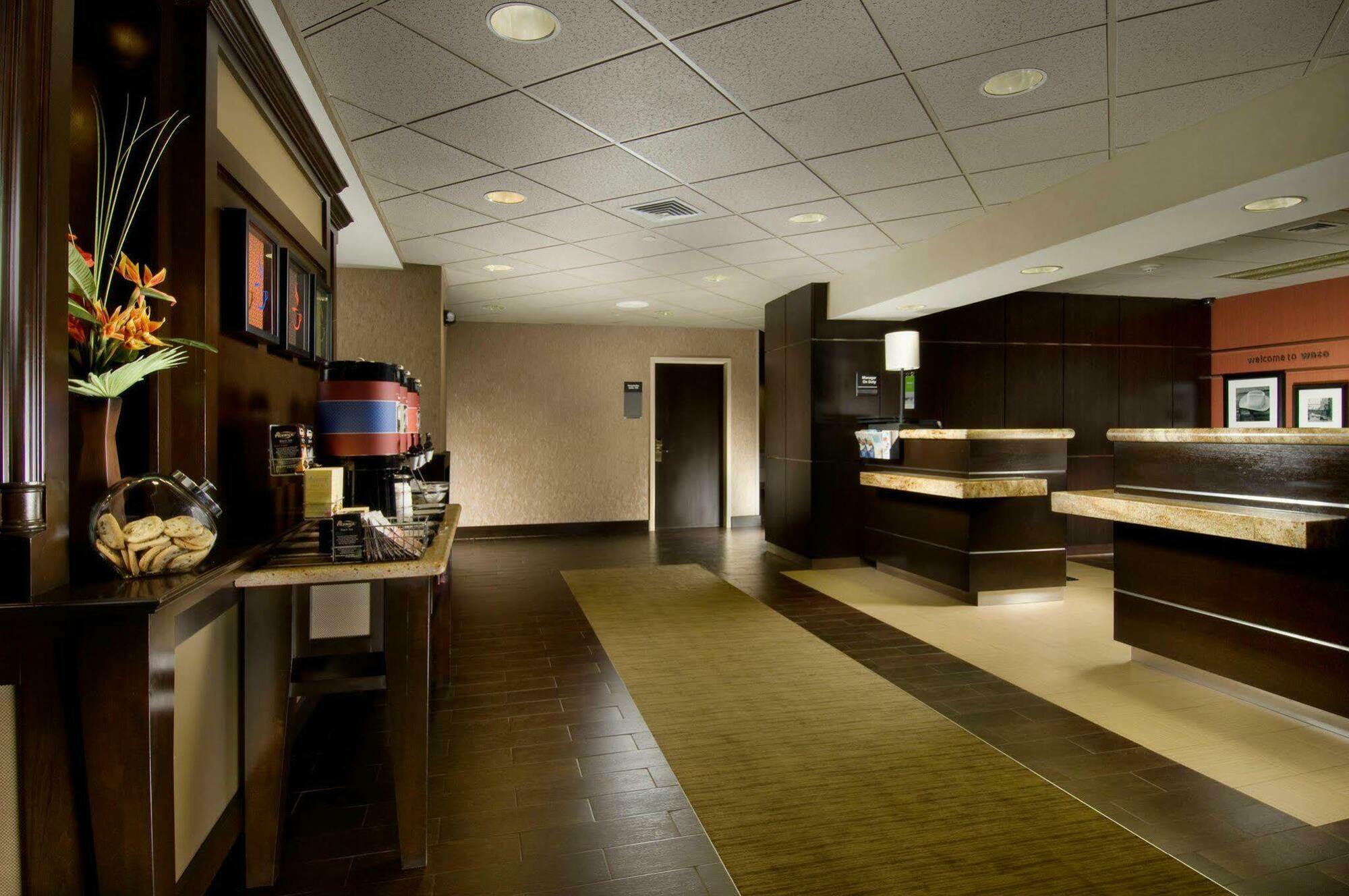 Hampton Inn Waco North Buitenkant foto